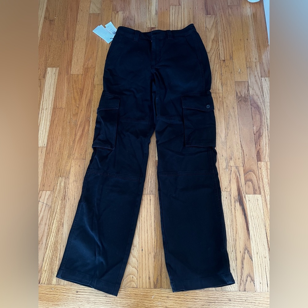 BRAND NEW! Aritzia TNA Chambers cargo pants black 0 wide leg